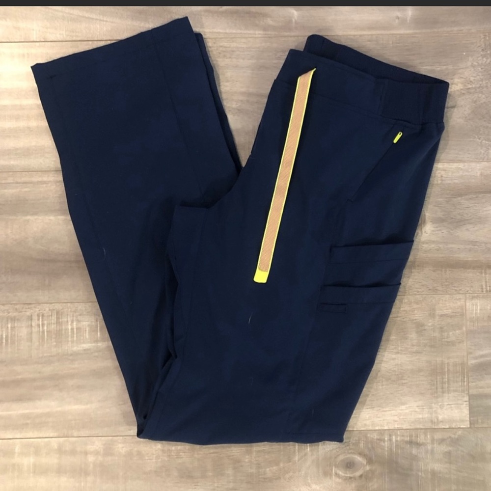 Medelita Scrub Pants size Large